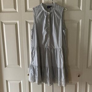 Gap women eyelet mini shirt dress L-tall 100% cotton blue & white striped tiered